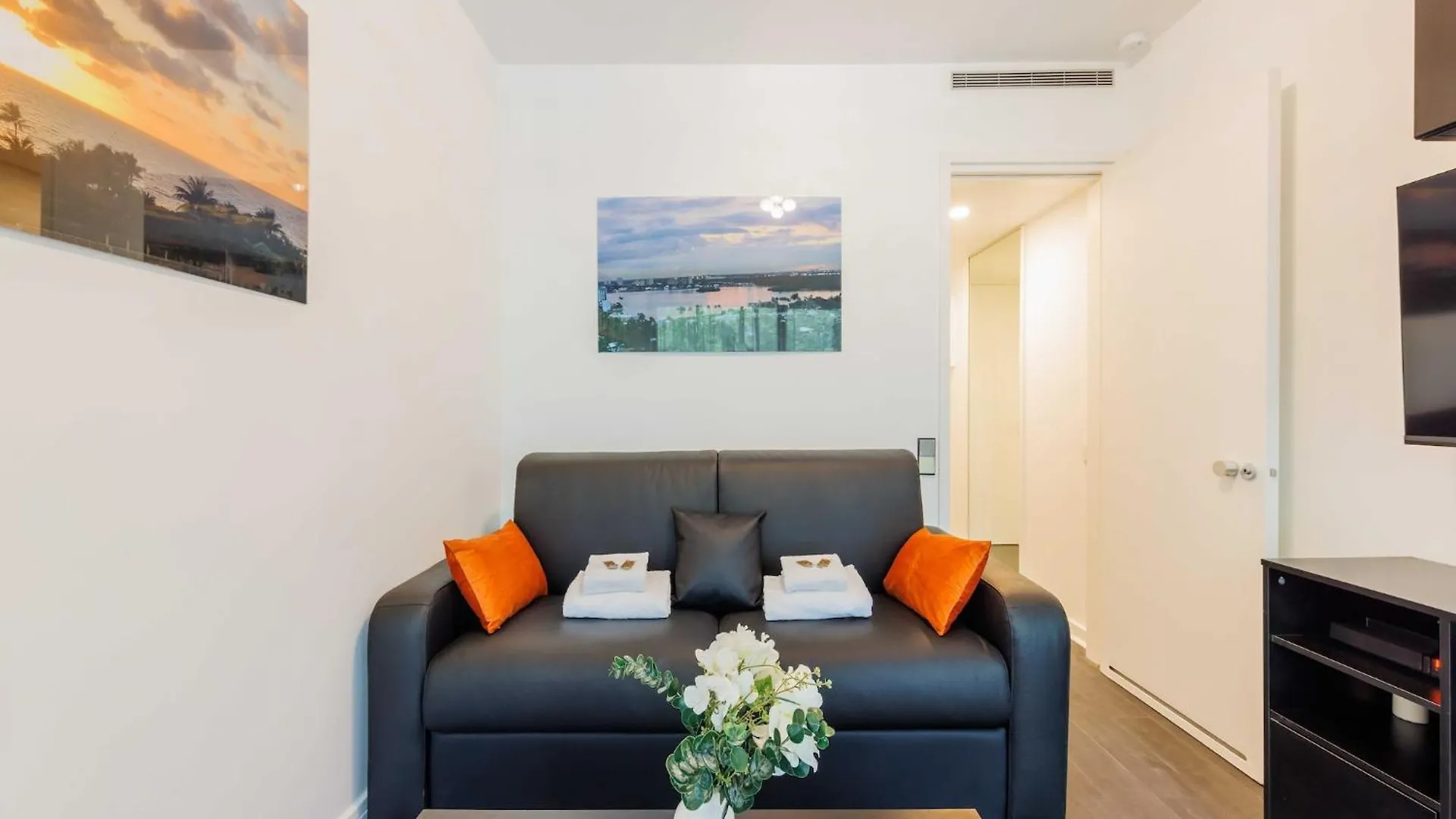 Bright Studio With Balcony - 2P - Arc De Triomphe Paris France
